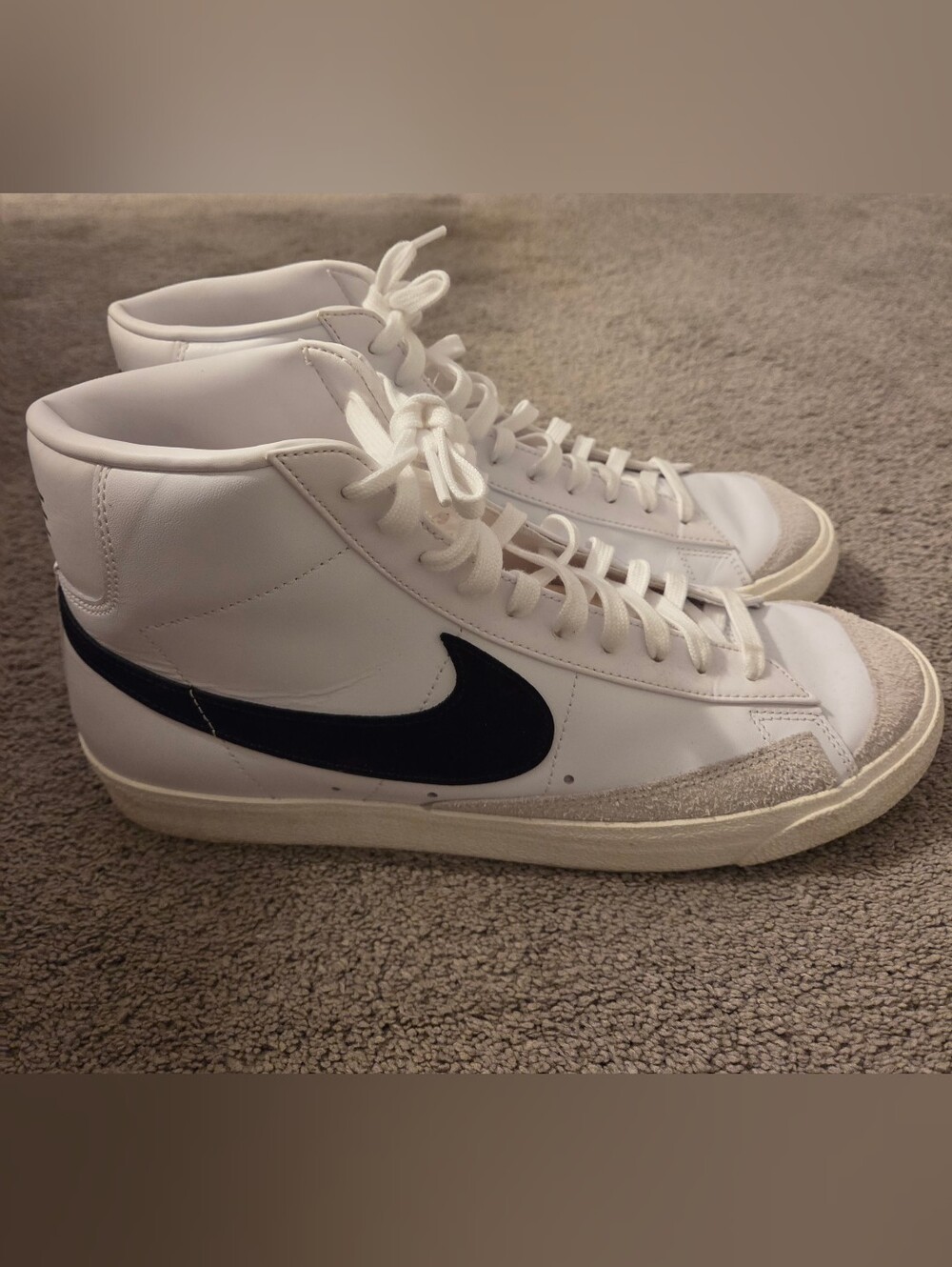 Nike Blazer Mid '77 Vintage White & Black Sneakers